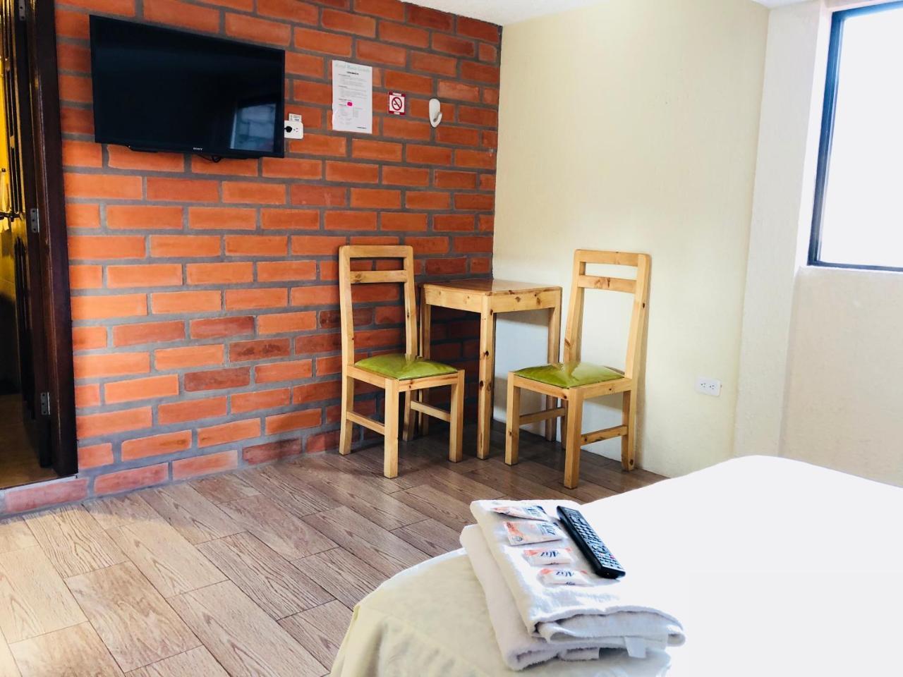 Hostal Monte Carmelo Banos  Bagian luar foto